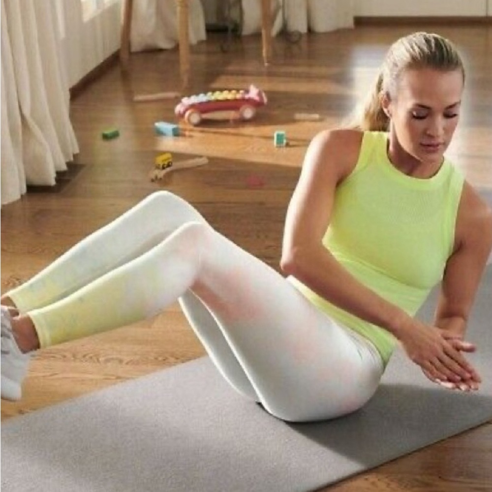 CALIA by Carrie Underwood Essential No Seam Printed 7/8 Yoga Leggings, size M - Picture 7 of 8